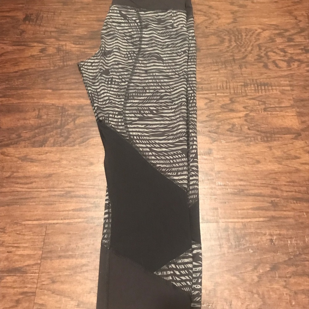 rare lululemon wunder under leggings size 6